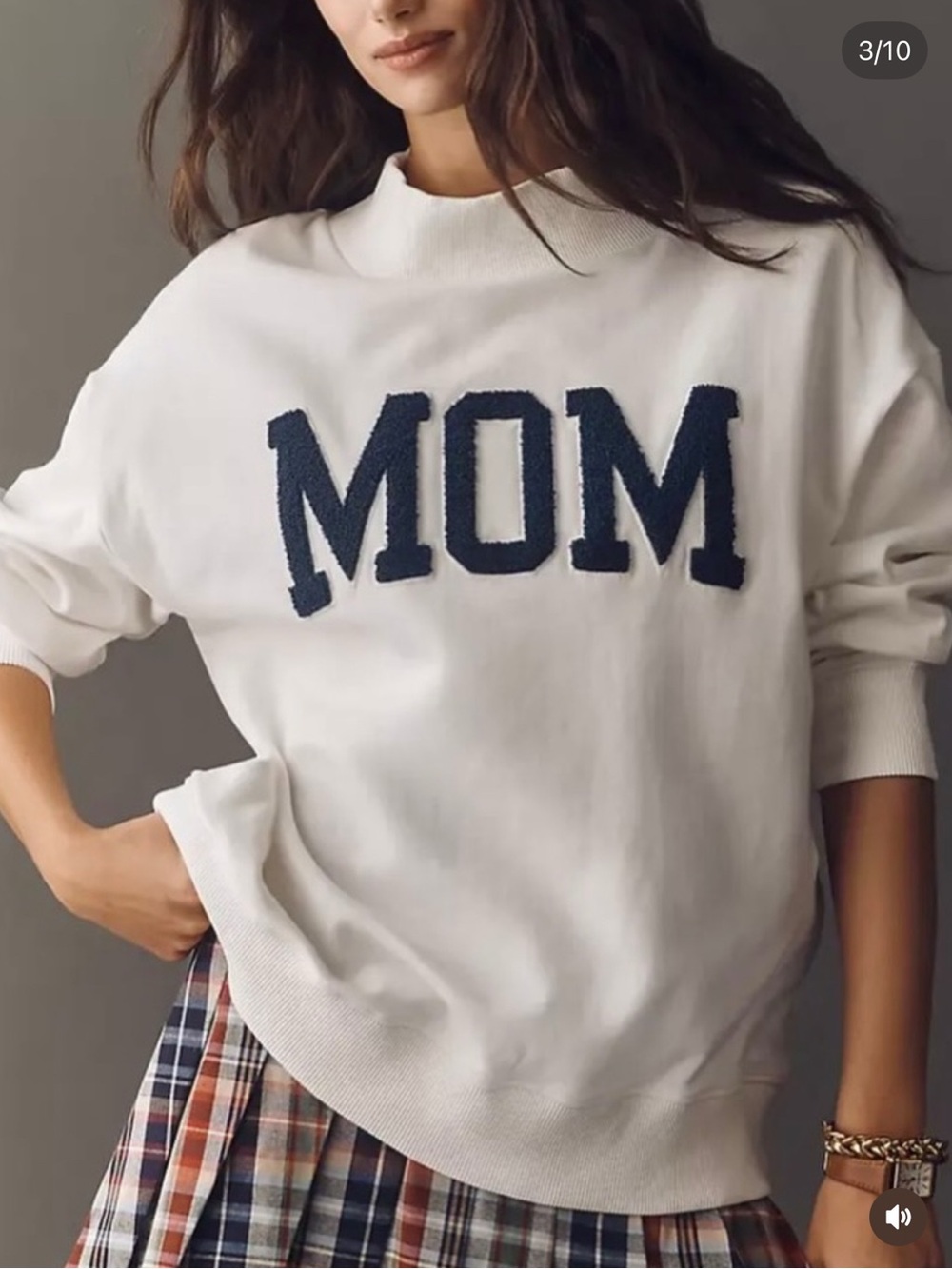 New Anthropologie “Mom” Embroidered oversized Mockneck size XS